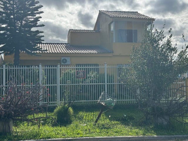 Casa com 375m² 3 quartos e 2 banheiros, à venda, no bairro Laranjal em Pelotas