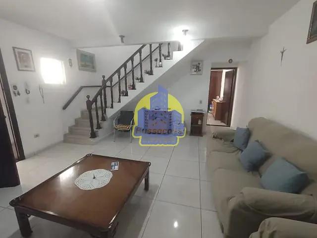 Sobrado 3 quartos e 2 banheiros, à venda, no bairro Bela Vista em Osasco