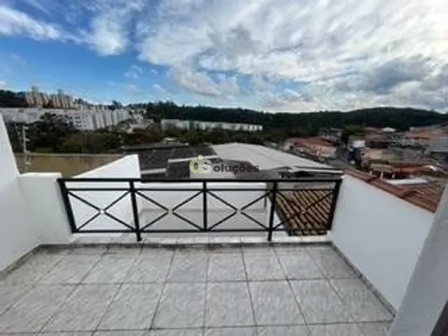 Sobrado 2 quartos e 2 banheiros, à venda, no bairro Parque Ipê em São Paulo