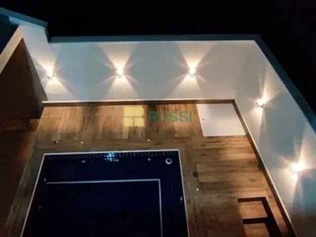 Sobrado com 300m² 4 quartos e 5 banheiros, à venda, no bairro Urbanova em São José dos Campos