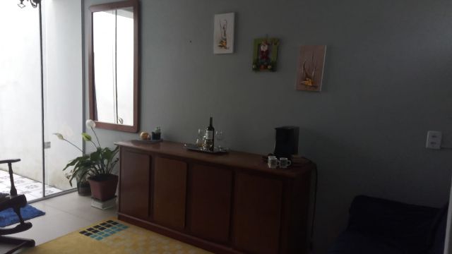 Casa com 182m² 4 quartos e 3 banheiros, à venda, no bairro Areal em Pelotas