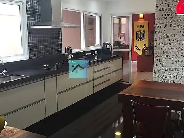 Sobrado com 125m² 3 quartos e 3 banheiros, à venda, no bairro Bosque dos Eucaliptos em São José dos Campos