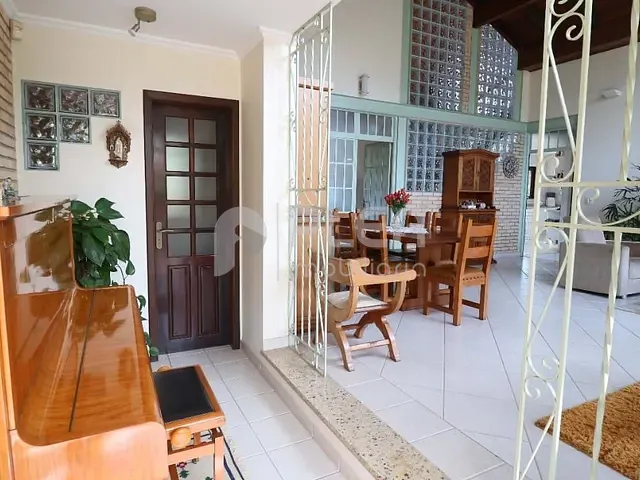 Sobrado 4 quartos e 3 banheiros, à venda, no bairro Vila Irmãos Arnoni em São Paulo