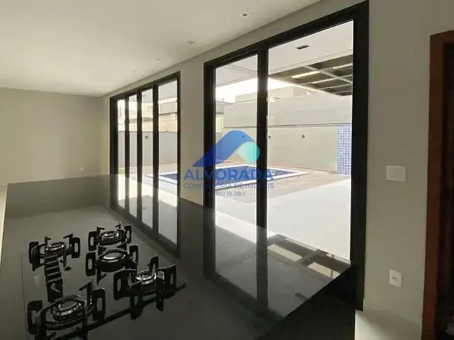 Sobrado com 451m² 4 quartos e 6 banheiros, à venda, no bairro Loteamento Vivant Urbanova em São José Dos Campos