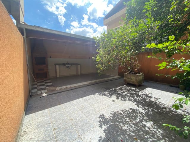 Foto do Sobrado - Sobrado com 3 dormitórios sendo 01 suíte, espaço Gourmet com churrasqueira à venda, 229 m² por R$ 690.000,00 - Quitaúna - Osasco/SP | Collina Imóveis