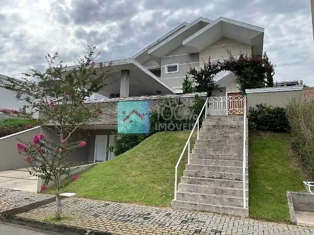 Sobrado com 450m² 4 quartos e 5 banheiros, à venda, no bairro Condomínio Residencial Jaguary em São José dos Campos