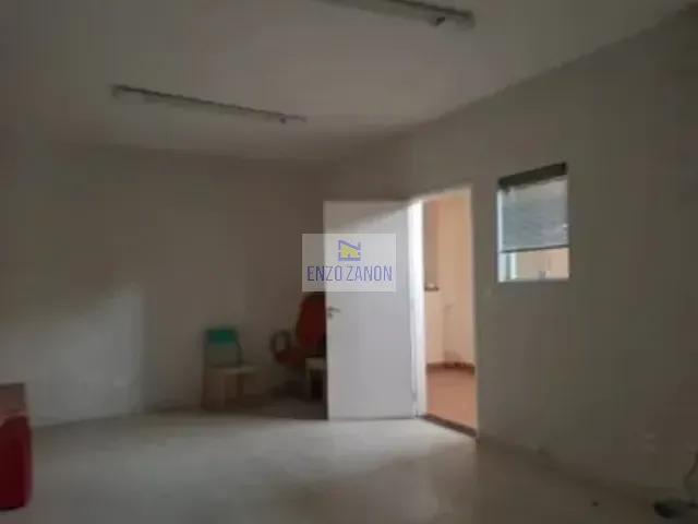 Sobrado com 200m² 6 quartos e 6 banheiros, à venda ou para alugar, no bairro Nova Petrópolis em São Bernardo do Campo