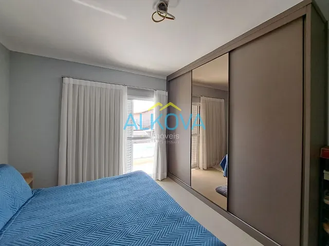 Sobrado com 125m² 3 quartos e 2 banheiros, à venda, no bairro Jardim das Indústrias em São José dos Campos