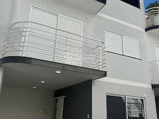 Sobrado 3 quartos e 2 banheiros, à venda, no bairro Centro em Mogi das Cruzes