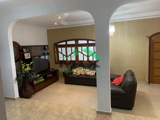 Sobrado com 230m² 4 quartos e 4 banheiros, à venda, no bairro Jardim Maria Adelaide em São Bernardo do Campo
