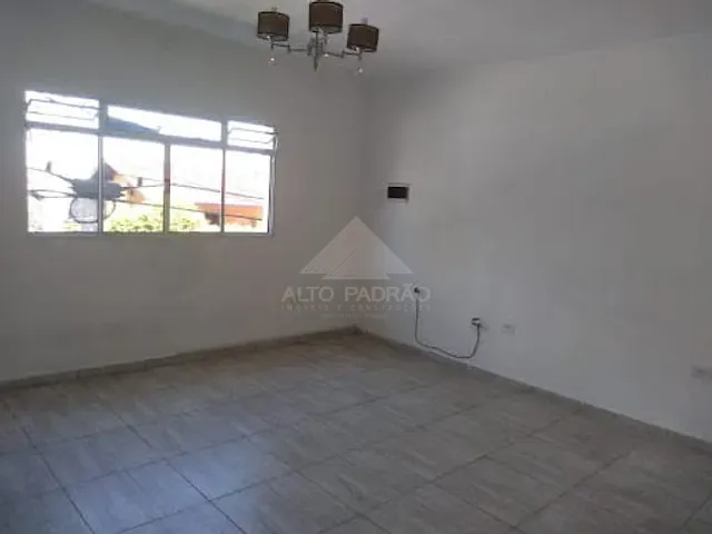 Sobrado com 50m² 2 quartos e 1 banheiro, à venda, no bairro Vila Guarani em Mauá