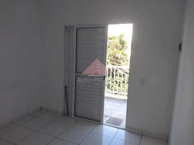 Sobrado com 50m² 2 quartos e 1 banheiro, à venda, no bairro Vila Guarani em Mauá