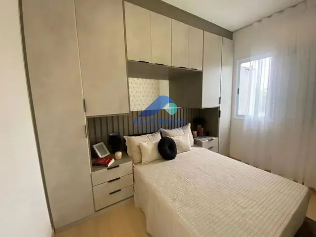 Sobrado com 100m² 2 quartos e 1 banheiro, à venda, no bairro Eugênio de Mello em São José Dos Campos