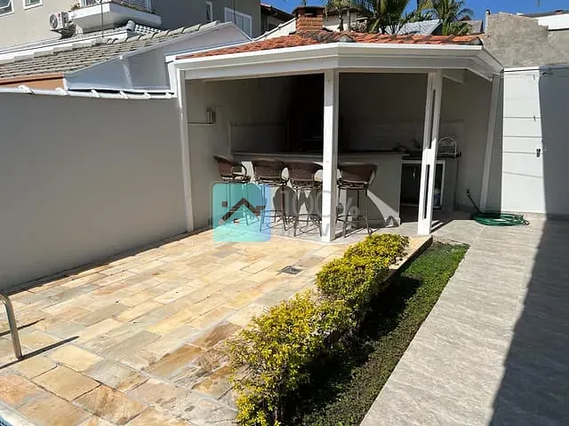 Sobrado com 343m² 4 quartos e 4 banheiros, à venda, no bairro Urbanova II em São José dos Campos