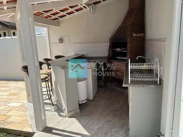 Sobrado com 343m² 4 quartos e 4 banheiros, à venda, no bairro Urbanova II em São José dos Campos