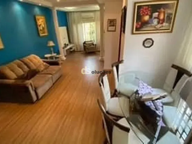 Sobrado 3 quartos e 2 banheiros, à venda, no bairro Vila Madalena em São Paulo