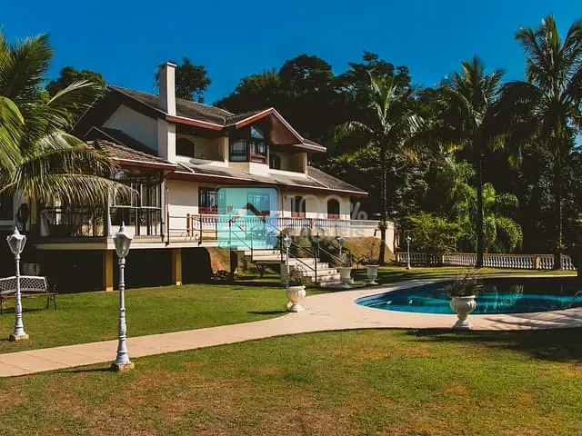 Sobrado com 3660m², à venda, no bairro Quinta das Flores em São José dos Campos