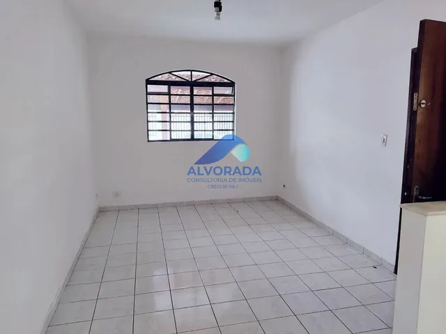 Sobrado com 10m² 3 quartos e 1 banheiro, para alugar, no bairro Jardim Alvorada em São José Dos Campos