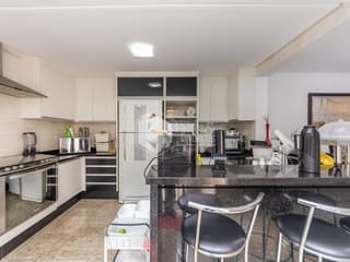 Foto do Sobrado-Sobrado para venda em Parque São Lucas com 3 quartos, sendo 3 suítes, 240m²