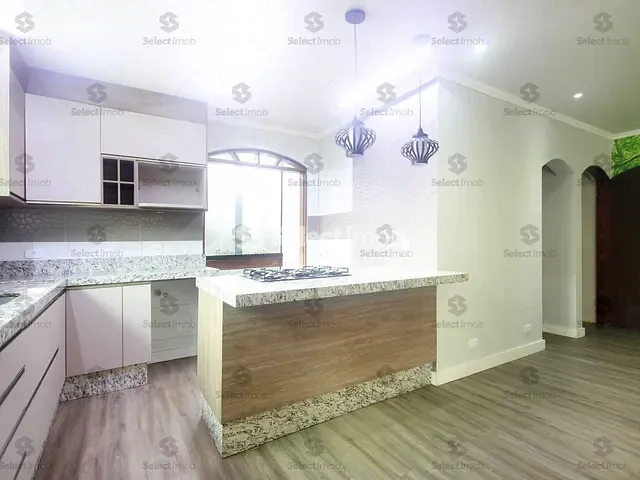Sobrado com 309m² 2 quartos e 3 banheiros, à venda, no bairro Ponte Seca em Ribeirão Pires