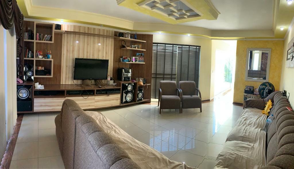 Sobrado à venda 3 Quartos, 3 Suites, 6 Vagas, 251M², Olímpico, São Caetano do Sul - SP