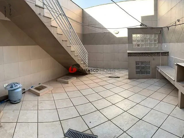 Sobrado com 156m² 3 quartos e 1 banheiro, à venda, no bairro Olímpico em São Caetano do Sul