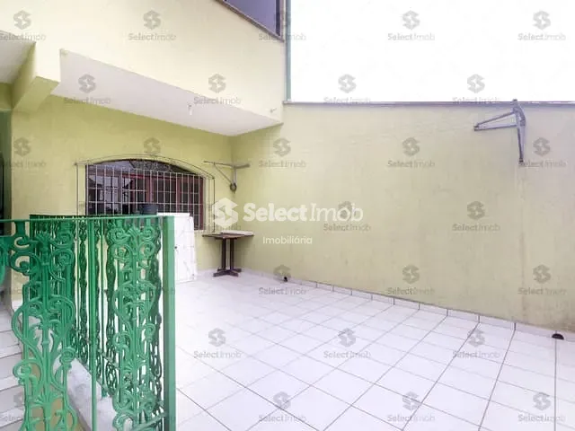 Sobrado com 280m² 3 quartos e 2 banheiros, à venda, no bairro Jardim Santa Lídia em Mauá