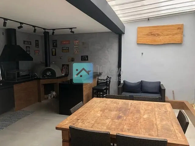 Sobrado com 145m² 3 quartos e 3 banheiros, à venda, no bairro Urbanova em São José dos Campos