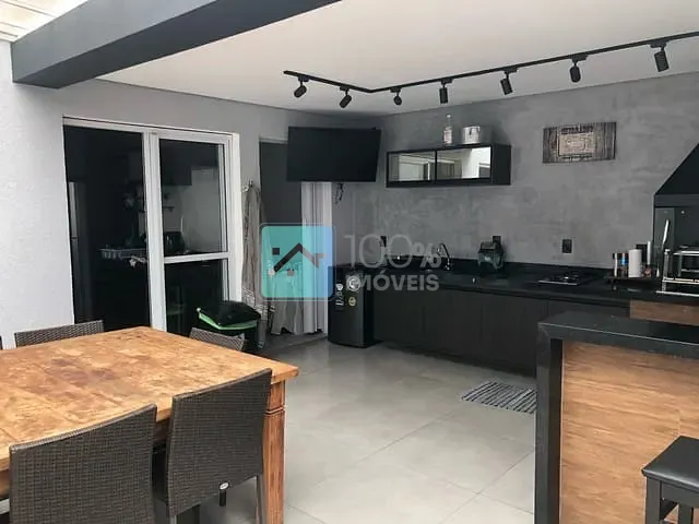 Sobrado com 145m² 3 quartos e 3 banheiros, à venda, no bairro Urbanova em São José dos Campos