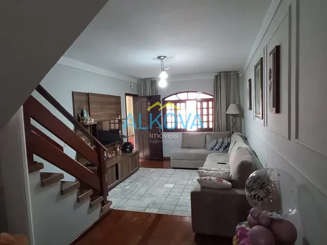 Sobrado com 125m² 3 quartos e 2 banheiros, à venda, no bairro Bosque dos Eucaliptos em São José dos Campos