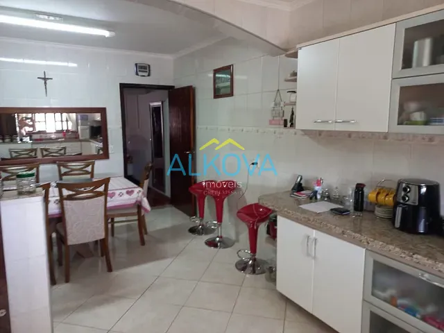 Sobrado com 125m² 3 quartos e 2 banheiros, à venda, no bairro Bosque dos Eucaliptos em São José dos Campos