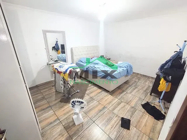 Sobrado com 150m² 6 quartos e 2 banheiros, à venda, no bairro Utinga em Santo André