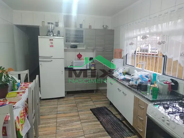 Sobrado com 150m² 6 quartos e 2 banheiros, à venda, no bairro Utinga em Santo André