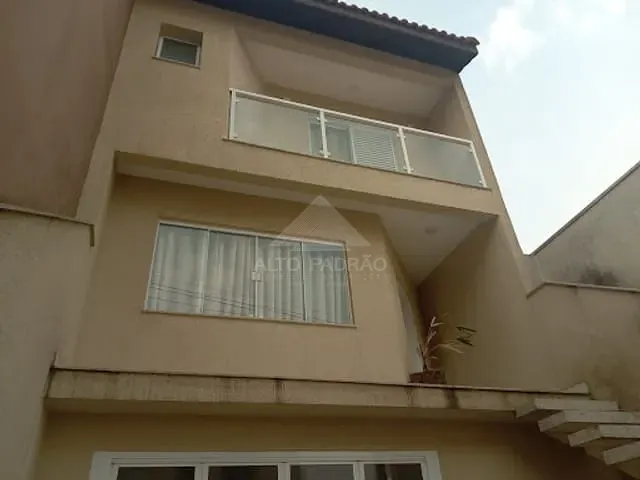 Sobrado com 128m² 3 quartos e 4 banheiros, à venda, no bairro Parque São Vicente em Mauá