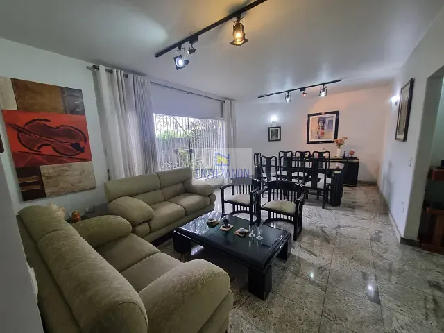 Sobrado com 200m² 4 quartos e 4 banheiros, para alugar, no bairro Jardim Nova Petrópolis em São Bernardo do Campo