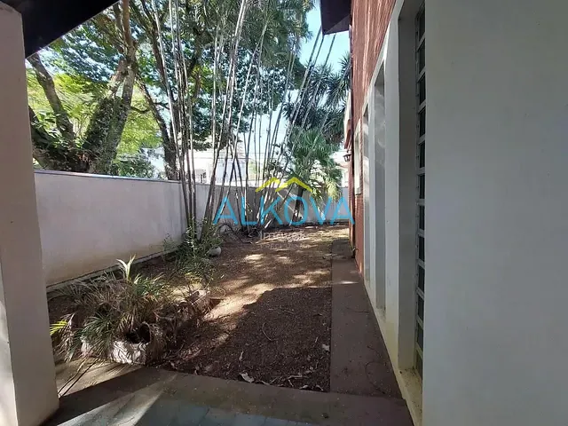 Sobrado com 300m² 3 quartos e 4 banheiros, à venda, no bairro Jardim Apolo em São José dos Campos