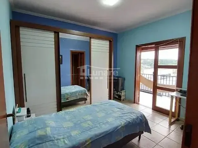 Sobrado com 360m² 3 quartos e 5 banheiros, à venda, no bairro Jardim Aracy em Mogi das Cruzes