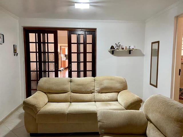 Foto do Sobrado - Sobrado com 4 andares a venda R$ 958.000,00!!!  com 4 dormitórios, sendo 2 suítes, 4 salas, copa, cozinha, salão de festas, quintal e vaga para 2 carros. | Collina Imóveis