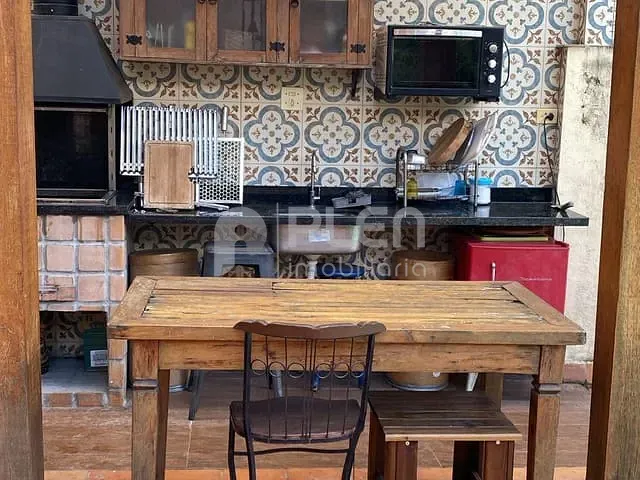 Sobrado com 326m² 4 quartos e 3 banheiros, à venda, no bairro Tremembé em São Paulo