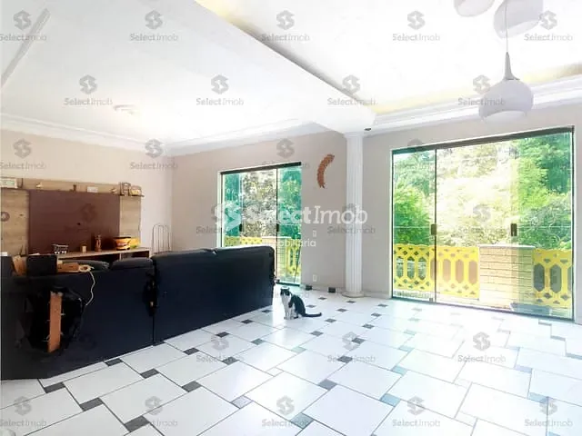 Sobrado com 282m² 4 quartos e 3 banheiros, à venda, no bairro Jardim Estrela em Mauá