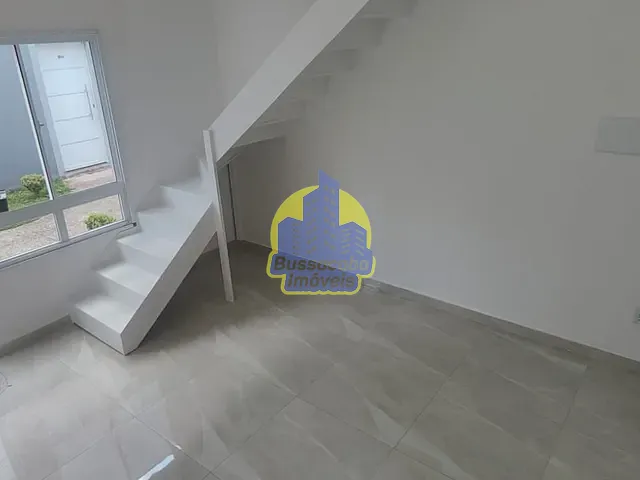 Sobrado com 70m² 2 quartos e 1 banheiro, à venda, no bairro Água Espraiada (Caucaia do Alto) em Cotia