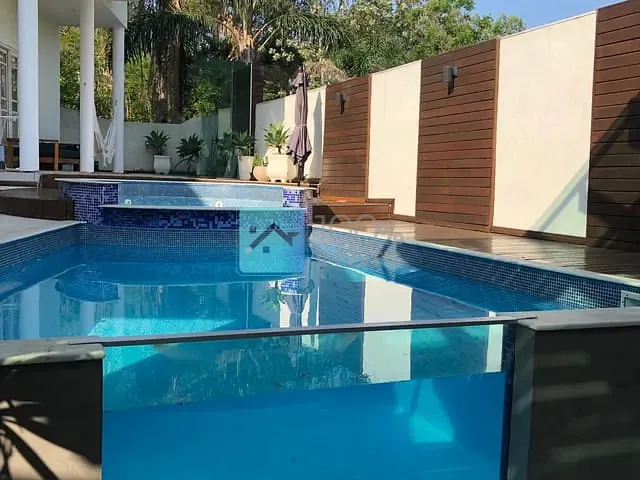 Sobrado com 417m² 5 quartos e 5 banheiros, à venda, no bairro Urbanova em São José dos Campos