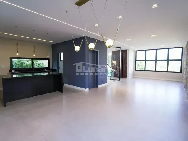 Sobrado com 274m² 4 quartos e 5 banheiros, à venda, no bairro Fazenda Rodeio em Mogi das Cruzes