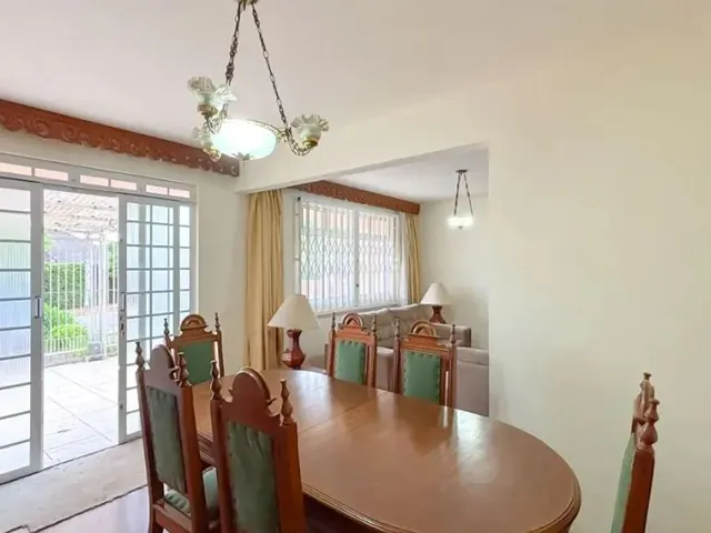 Casa com 106m² 3 quartos e 5 banheiros, à venda, no bairro Ahú em Curitiba