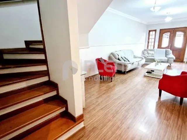 Sobrado 3 quartos e 3 banheiros, à venda, no bairro Vila Nivi em São Paulo