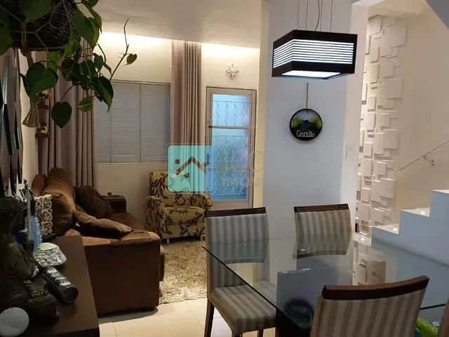Sobrado com 93m² 2 quartos e 2 banheiros, à venda, no bairro Jardim Limoeiro em São José dos Campos