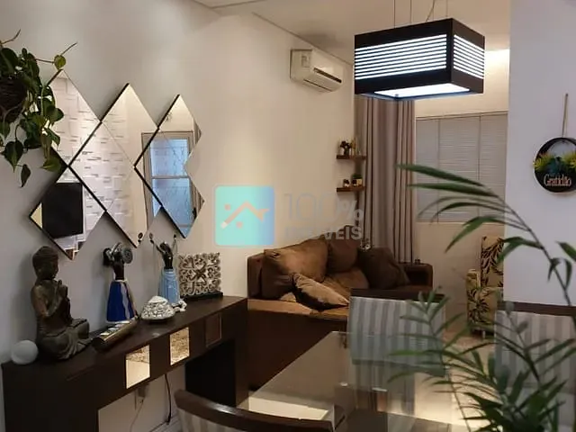 Sobrado com 93m² 2 quartos e 2 banheiros, à venda, no bairro Jardim Limoeiro em São José dos Campos