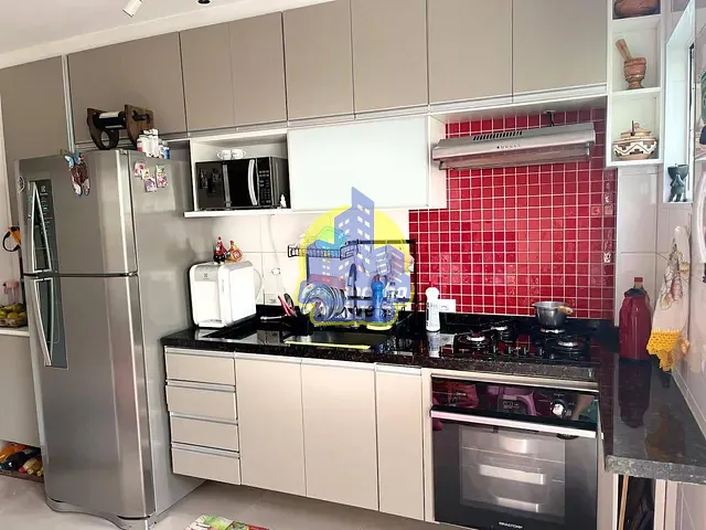 Sobrado com 100m² 1 quarto e 1 banheiro, à venda, no bairro Quitaúna em Osasco