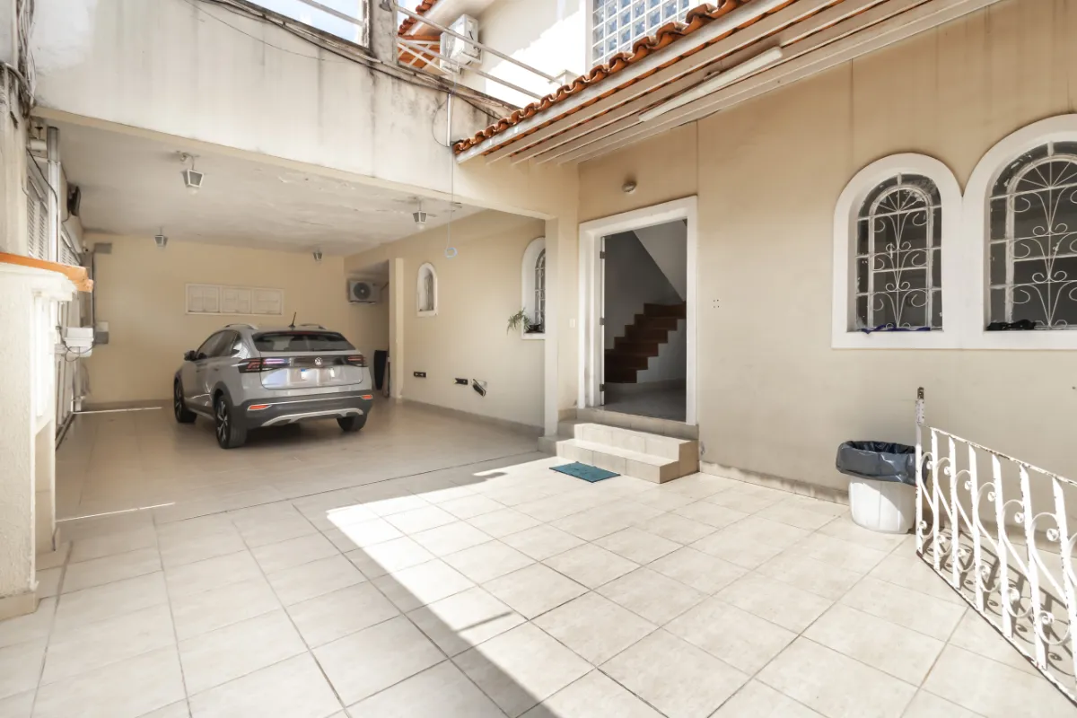 Sobrado para venda em Adalgisa com 4 quartos, sendo 3 suítes, 500m²