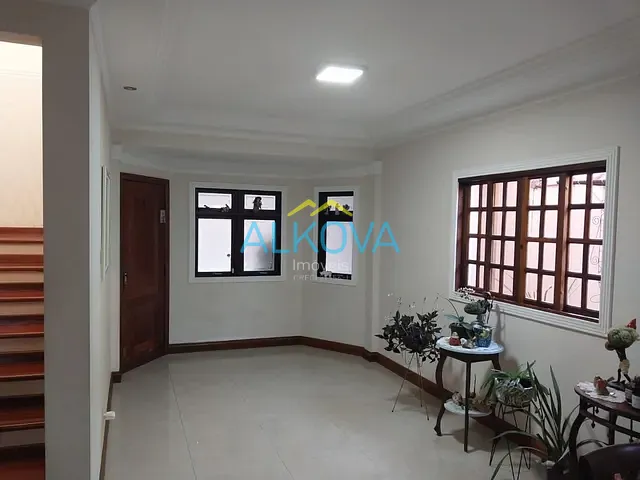 Sobrado com 250m² 3 quartos e 3 banheiros, à venda, no bairro Urbanova em São José dos Campos